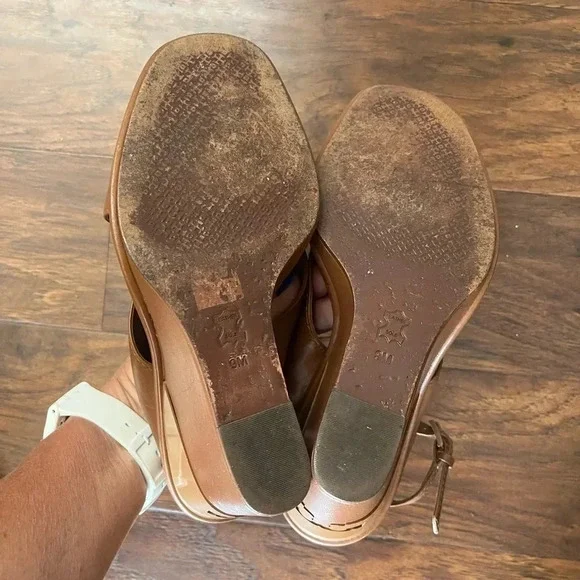 Authentic Tory Burch Gabrielle Wedge Sandals- Size 9 Brown